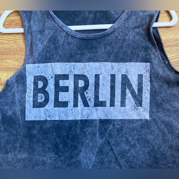 *HP* NWOT, Primark, Berlin Croptop, 14 - Picture 5 of 7